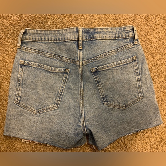 NWOT Old Navy jean shorts size 10 - Picture 3 of 3